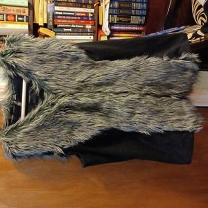 Fuzzy Vest size L